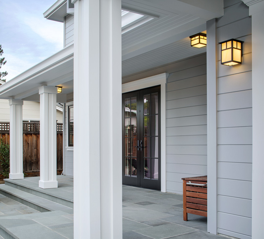 White porch columns with Hardie Artisan trim